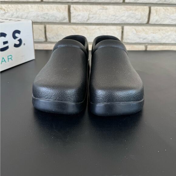 Klogs black water and slip resistant work shoes 6 - Picture 3 of 10